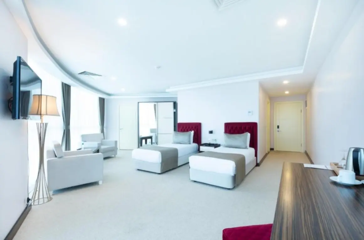 Deluxe Deniz Manzaralı İki Yataklı Oda