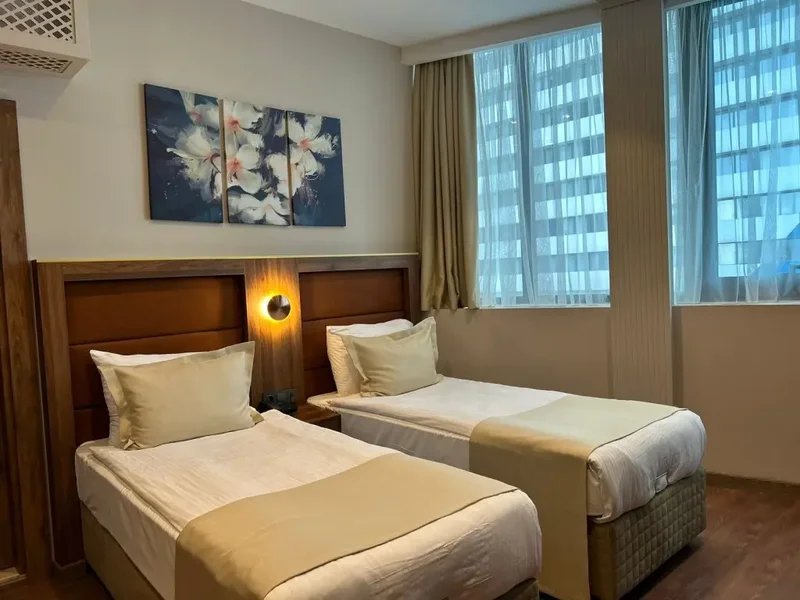 Standard Twin Room