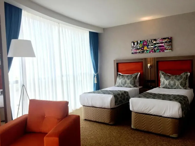 Twin Room with City View